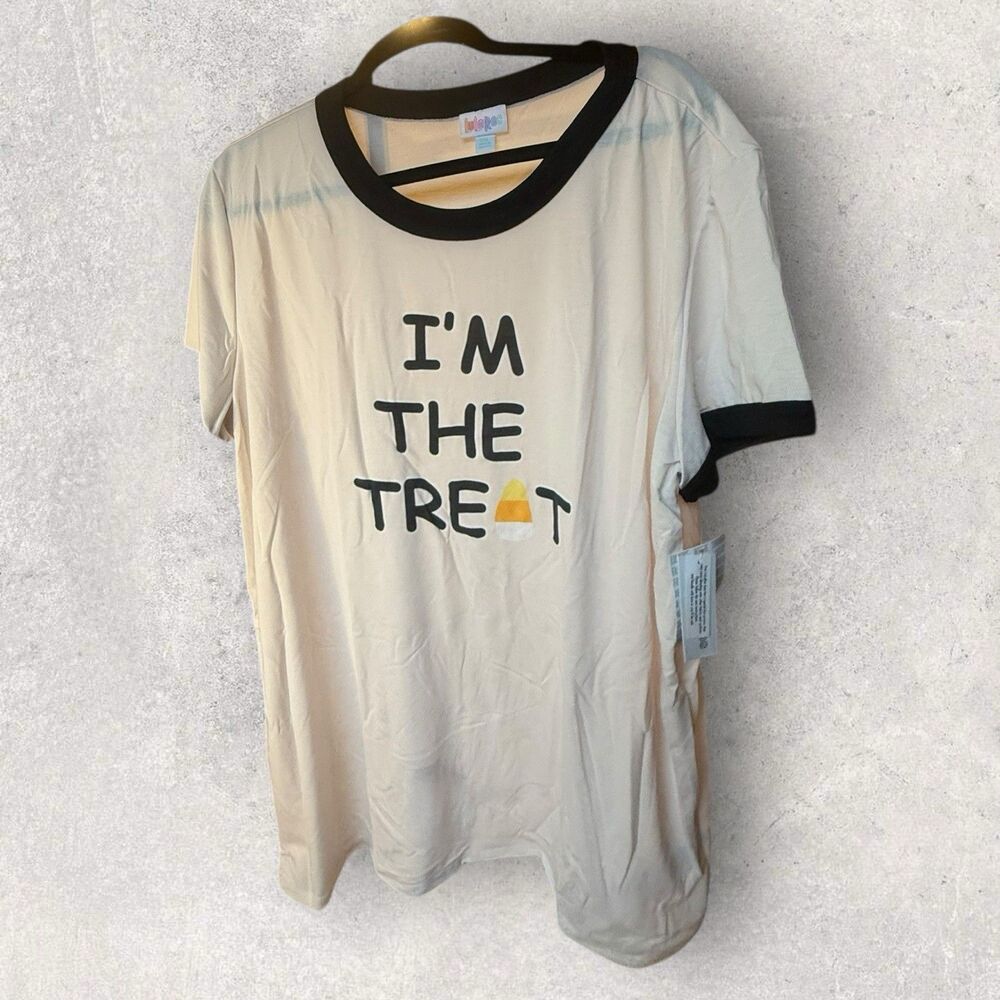 LulaRoe Liv Tshirt-Size 2XL Off White With “I’m The Treat” Print-NWT